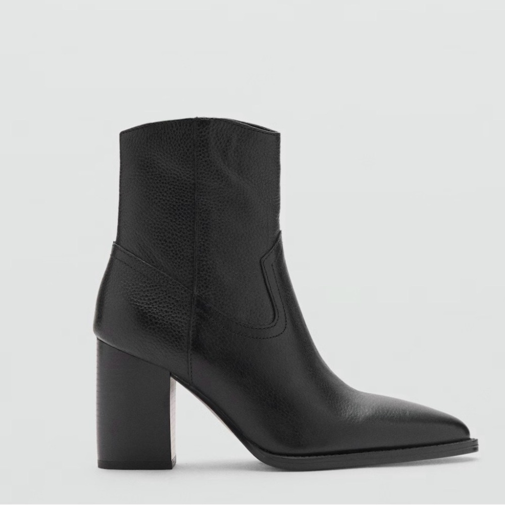 Mango Black Leather Pointed Ankle Boots size 41